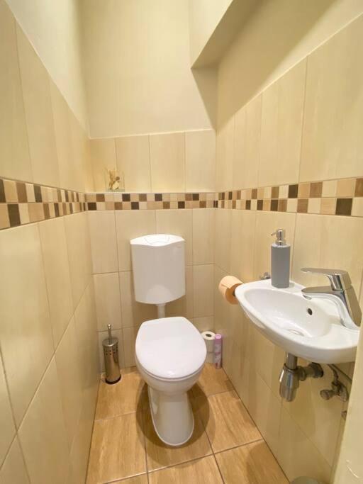 Orangehomes One Bedroom Comfy Apartment Budapest Eksteriør billede