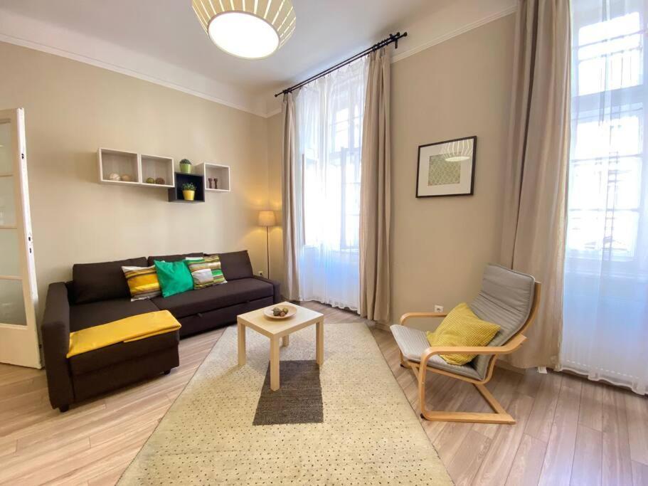 Orangehomes One Bedroom Comfy Apartment Budapest Eksteriør billede